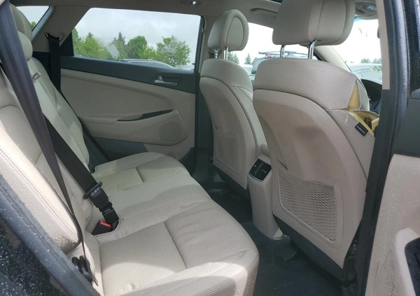 Hyundai Tucson cena 34000 przebieg: 74689, rok produkcji 2016 z Radków małe 67